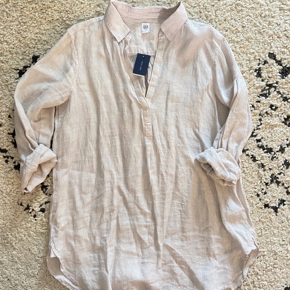 Gap 100% Linen collared shirt